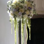 lilyvase-dramatic-wedding-table-decorations-tudor rose florist- bury st edmunds