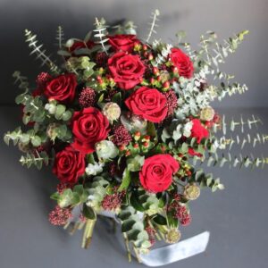 bury st edmunds- tudor rose florist- bouquet
